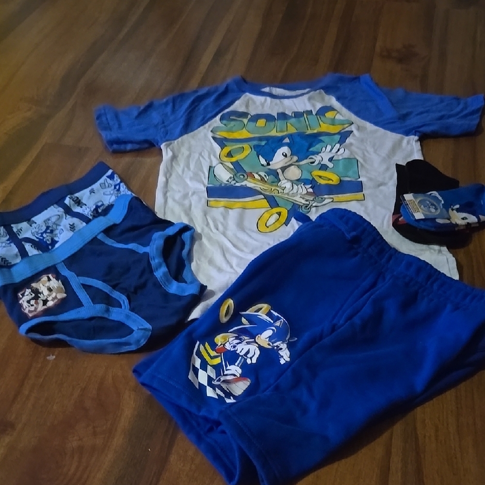 New Sonic the Hedgehog Blue Bundle  Set Boys Size 8